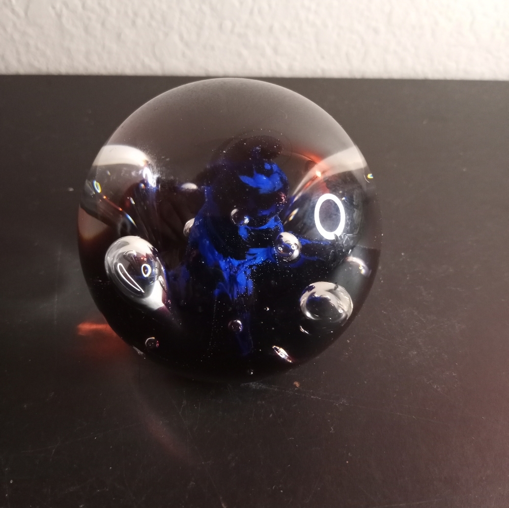 RARE STUNNING Signed CAITHNESS Scotland Moonflower Paperweight